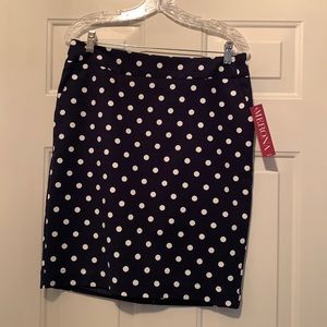 NWT MERONA Brand Ladies Size 8 Navy Polka Dot Skirt